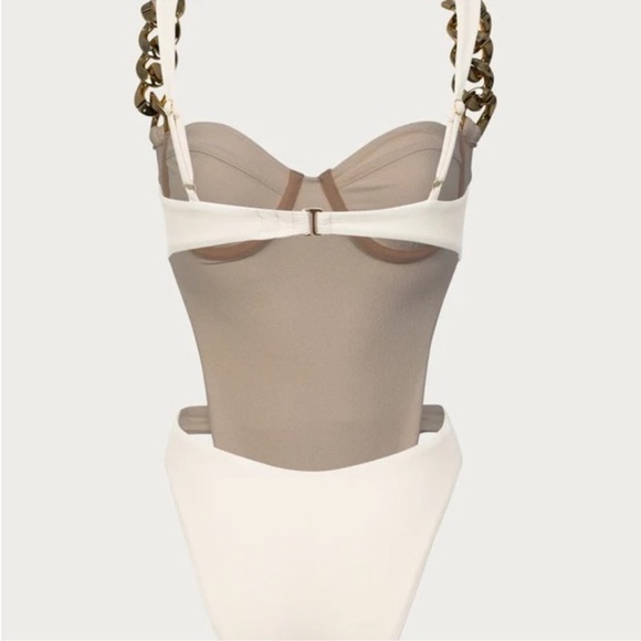 SAME Los Angeles animal print Chain One Piece (Faux Suede Cream) swimsuit - Picture 4 of 16